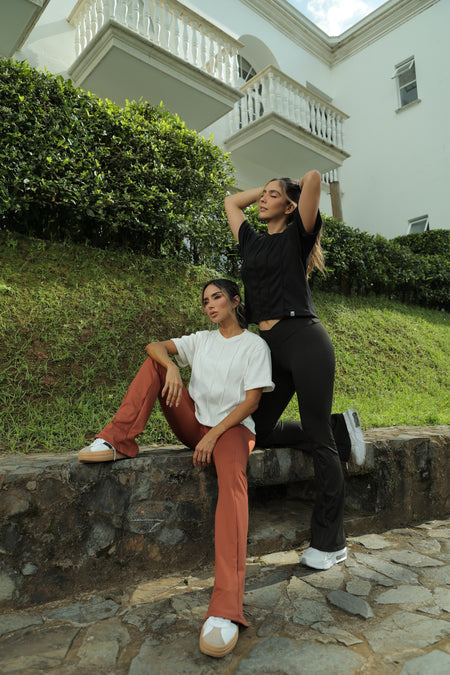 T-shirt en Rib algodón con cortes decorativos