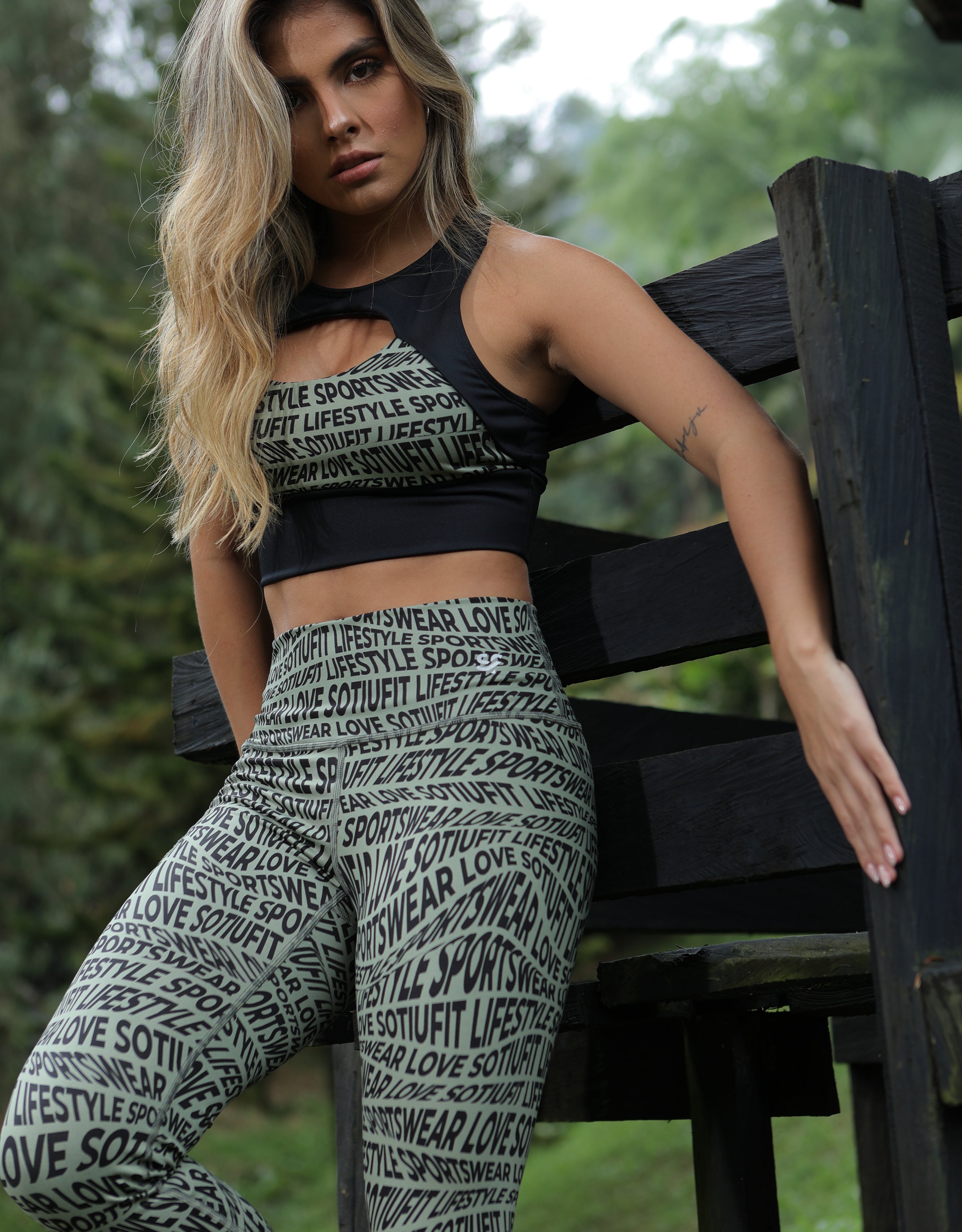 Crop Top Zully combinado, con secado rápido sin copas